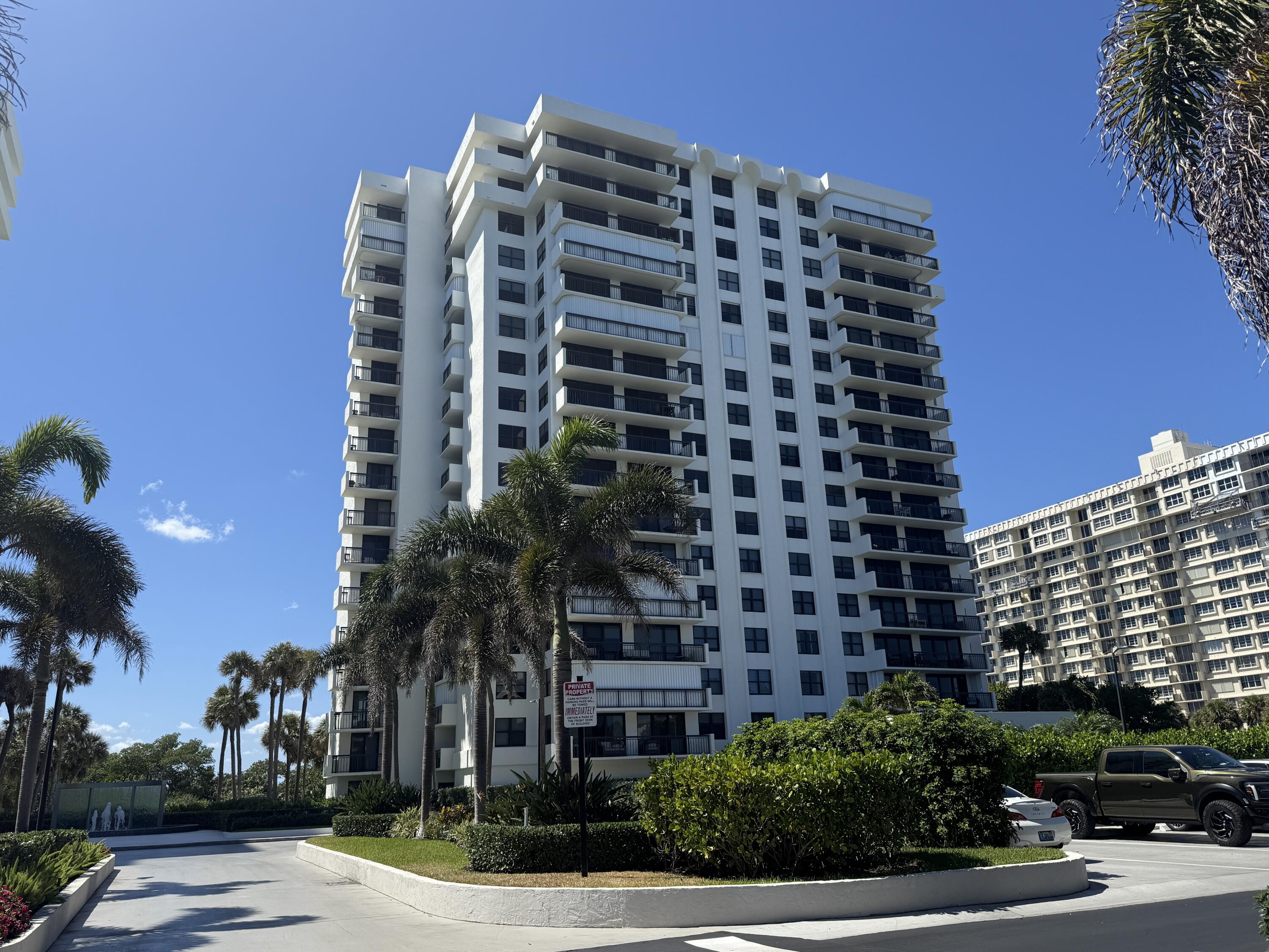 Property for Sale at 2003 N Ocean Boulevard 305N, Boca Raton, Palm Beach County, Florida - Bedrooms: 2 
Bathrooms: 2  - $799,000