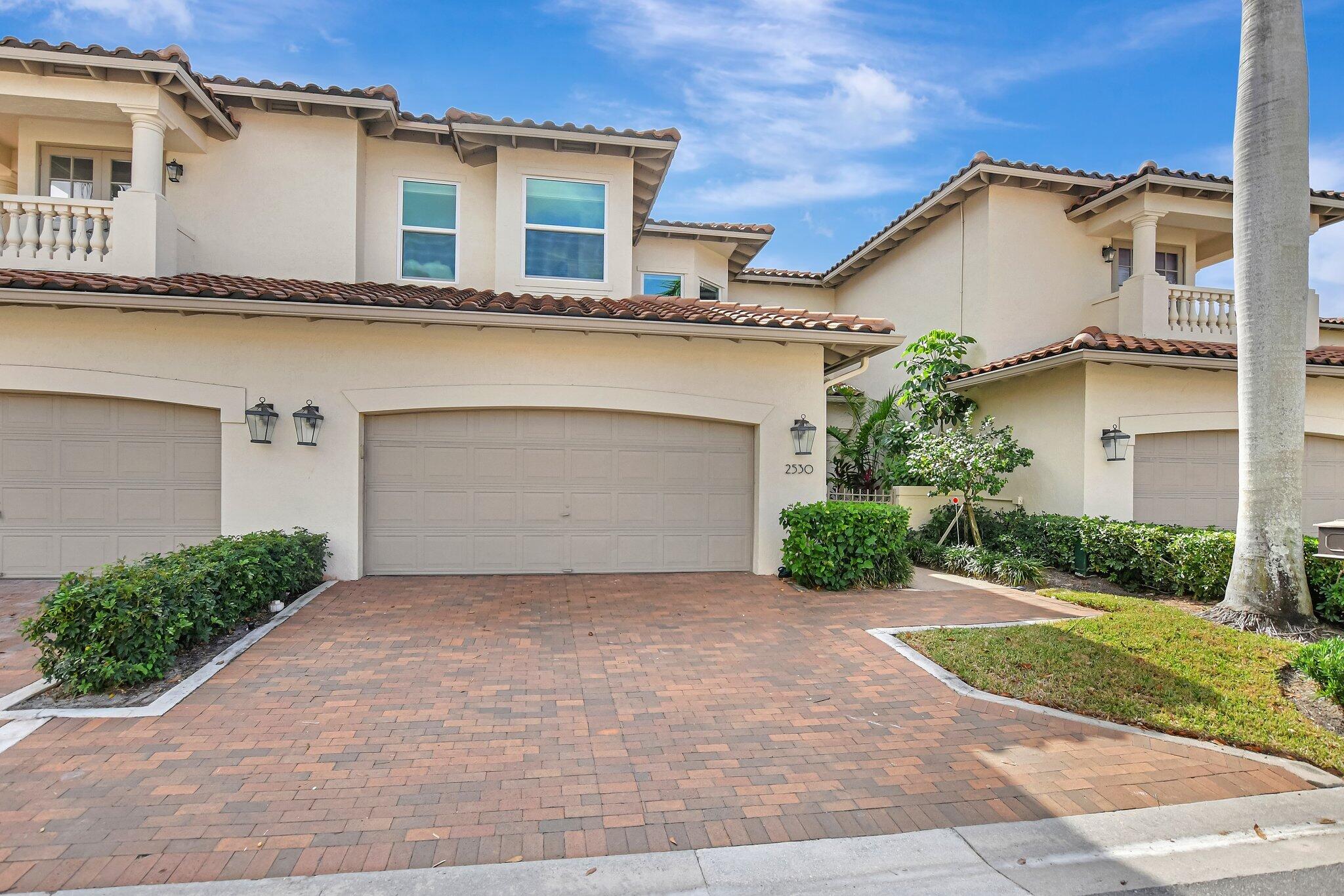2530 Nw 52nd Street, Boca Raton, Palm Beach County, Florida - 4 Bedrooms  
2.5 Bathrooms - 