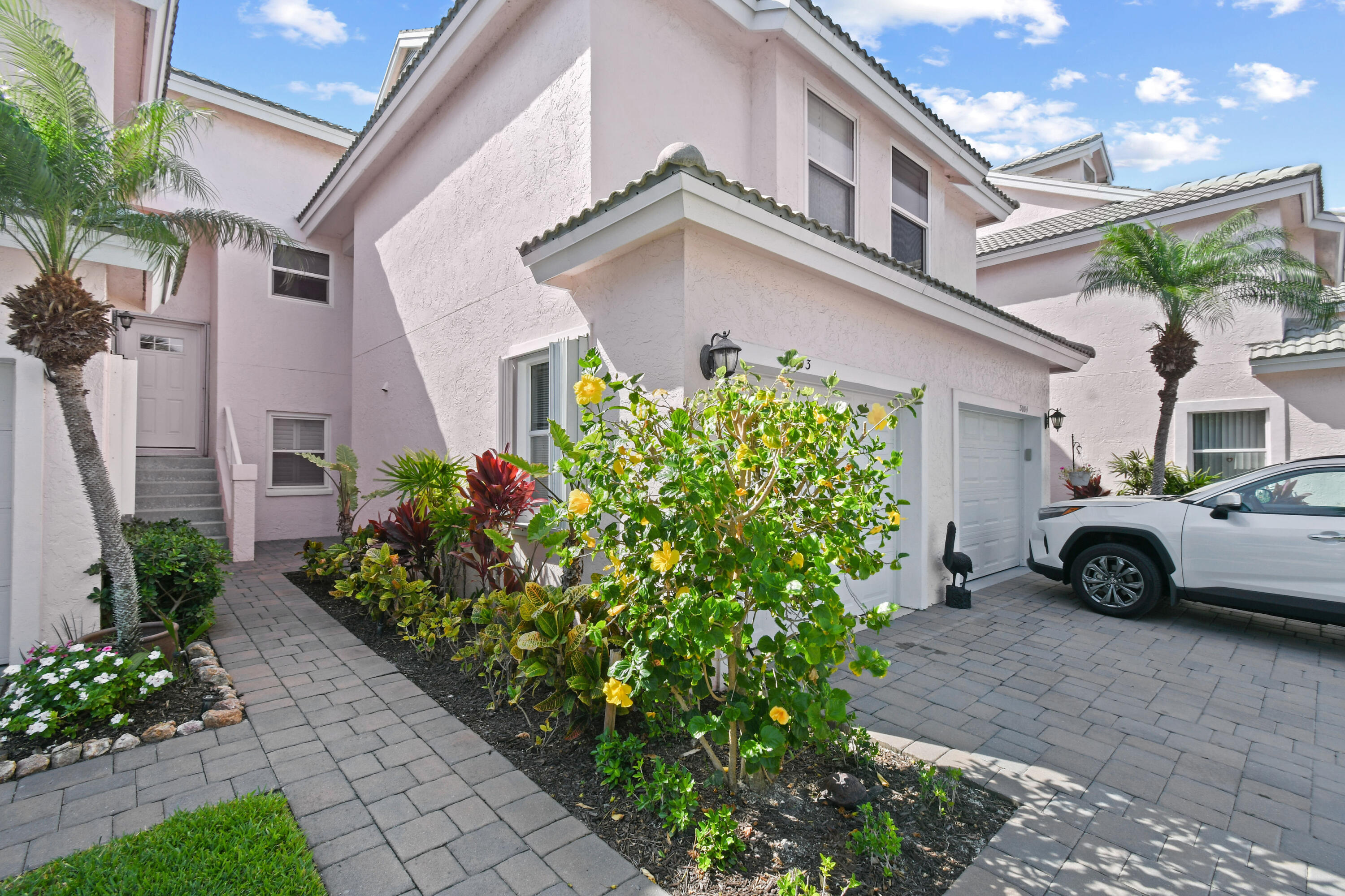 3003 Fairway Drive, Jupiter, Palm Beach County, Florida - 2 Bedrooms  
2.5 Bathrooms - 