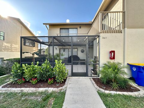 Photo of 7405 SE Jamestown Terrace #Bldg 17, Hobe Sound, FL 33455 (MLS # RX-11101980)