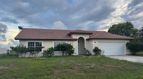 Photo of 2692 SE South Blackwell Drive, Jensen Beach, FL 34957 (MLS # RX-11127432)