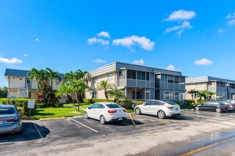 Photo of 556 Brittany L, Delray Beach, FL 33446 (MLS # RX-11126034)