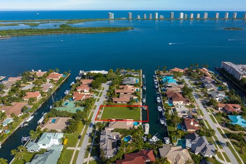Photo of 130 Bowsprit Drive, North Palm Beach, FL 33408 (MLS # RX-11129218)