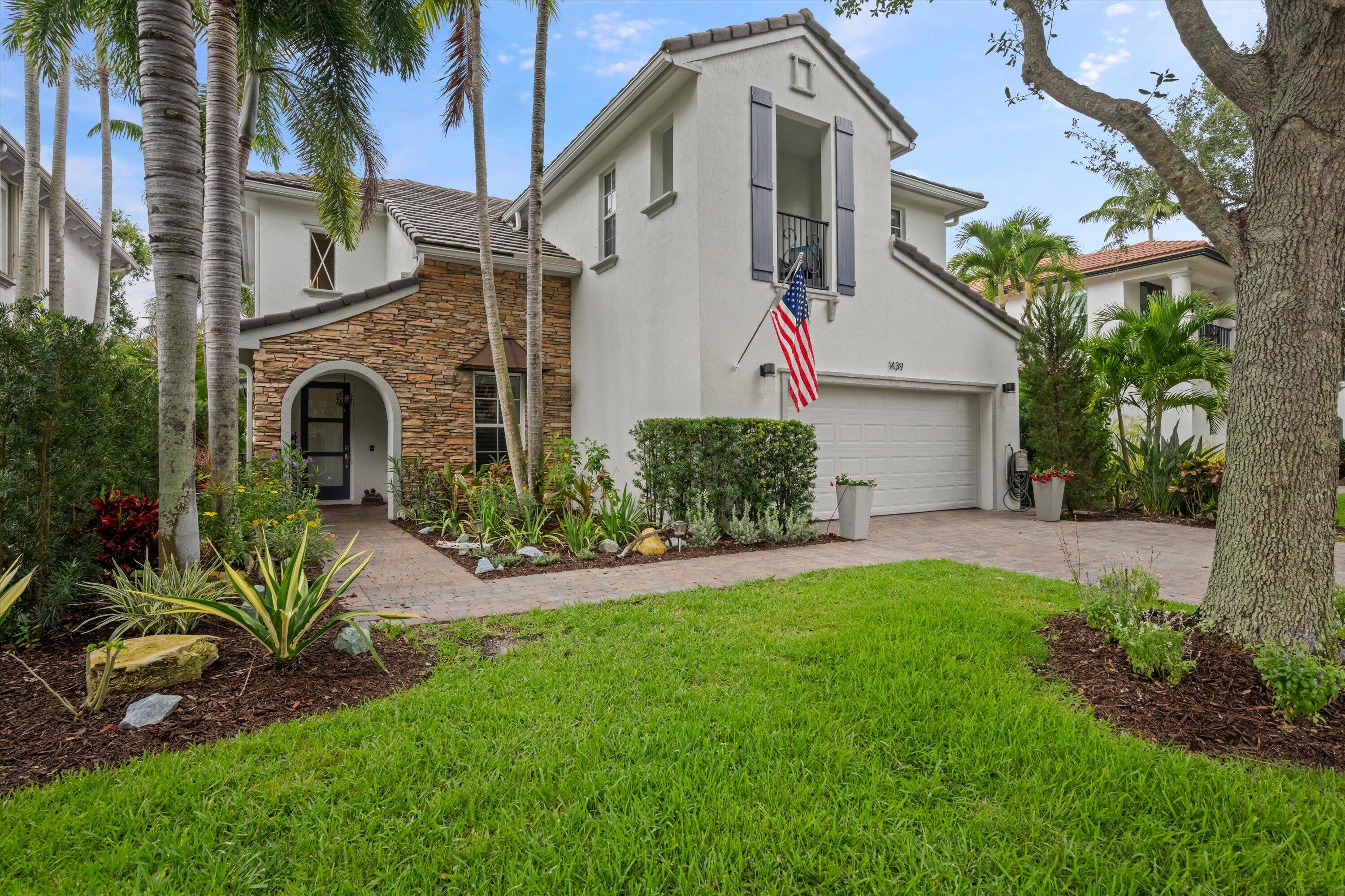 1439 Barlow Court, Palm Beach Gardens, Palm Beach County, Florida - 4 Bedrooms  
4 Bathrooms - 