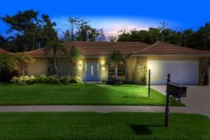 2758 Biarritz Drive, Palm Beach Gardens, Palm Beach County, Florida - 3 Bedrooms  
2 Bathrooms - 