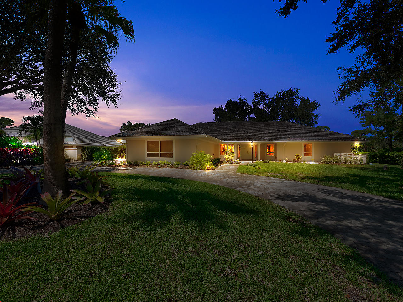 Photo 1 of 6252 Se Canterbury Lane, Stuart, Florida, $549,000, Web #: 10561748