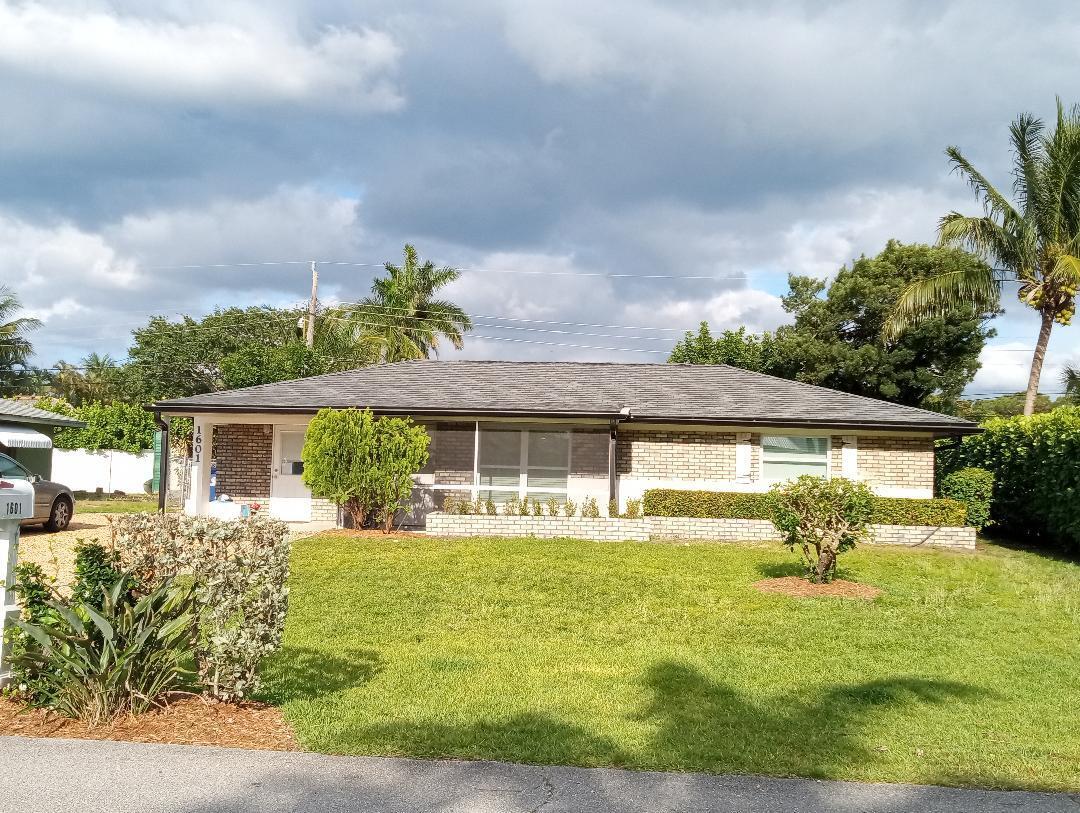 Property for Sale at 1601 Venus Avenue, Jupiter, Palm Beach County, Florida - Bedrooms: 3 
Bathrooms: 2  - $739,253
