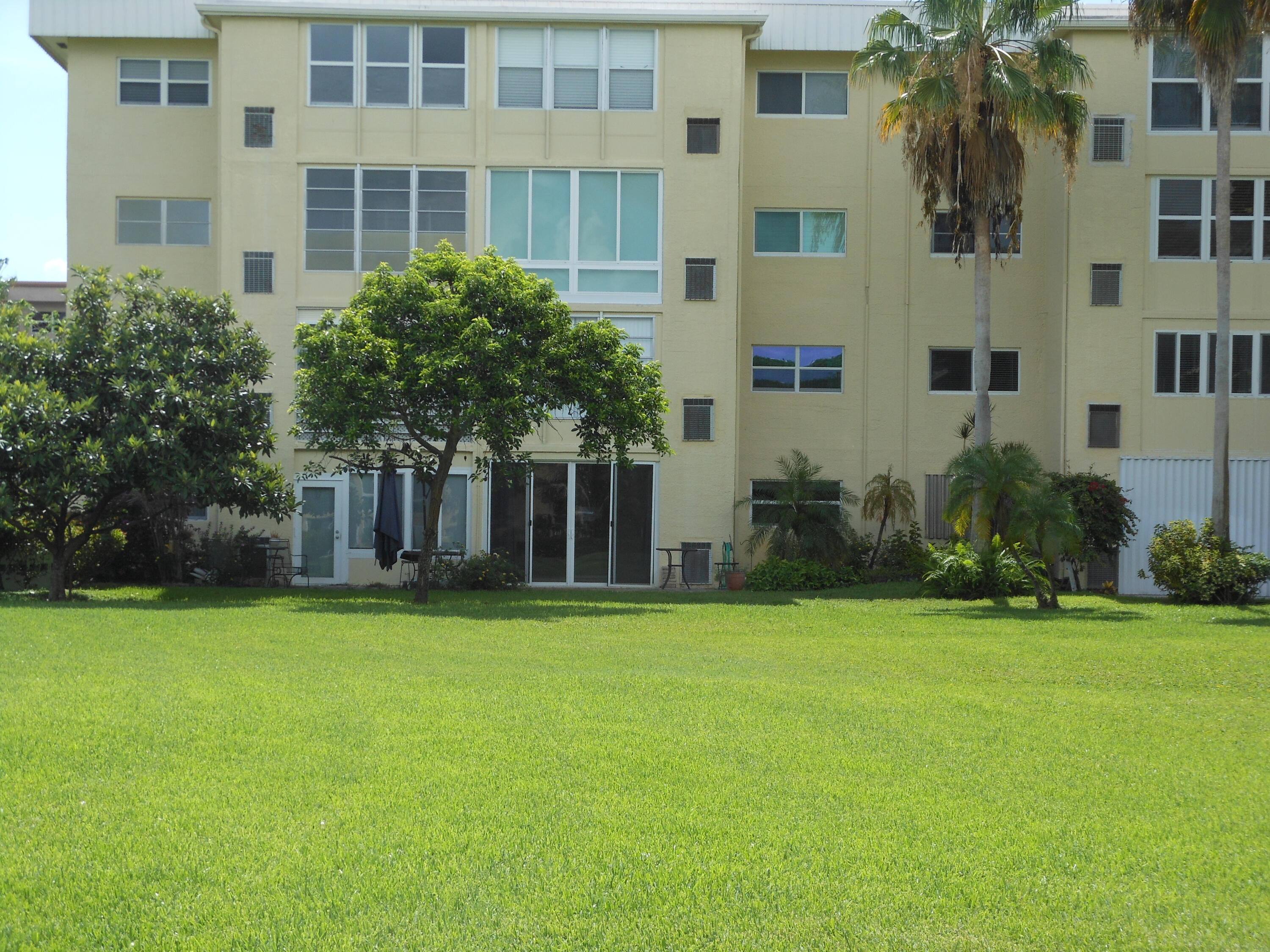 2515 Ne 1st Court 117, Boynton Beach, Palm Beach County, Florida - 1 Bedrooms  
1.5 Bathrooms - 