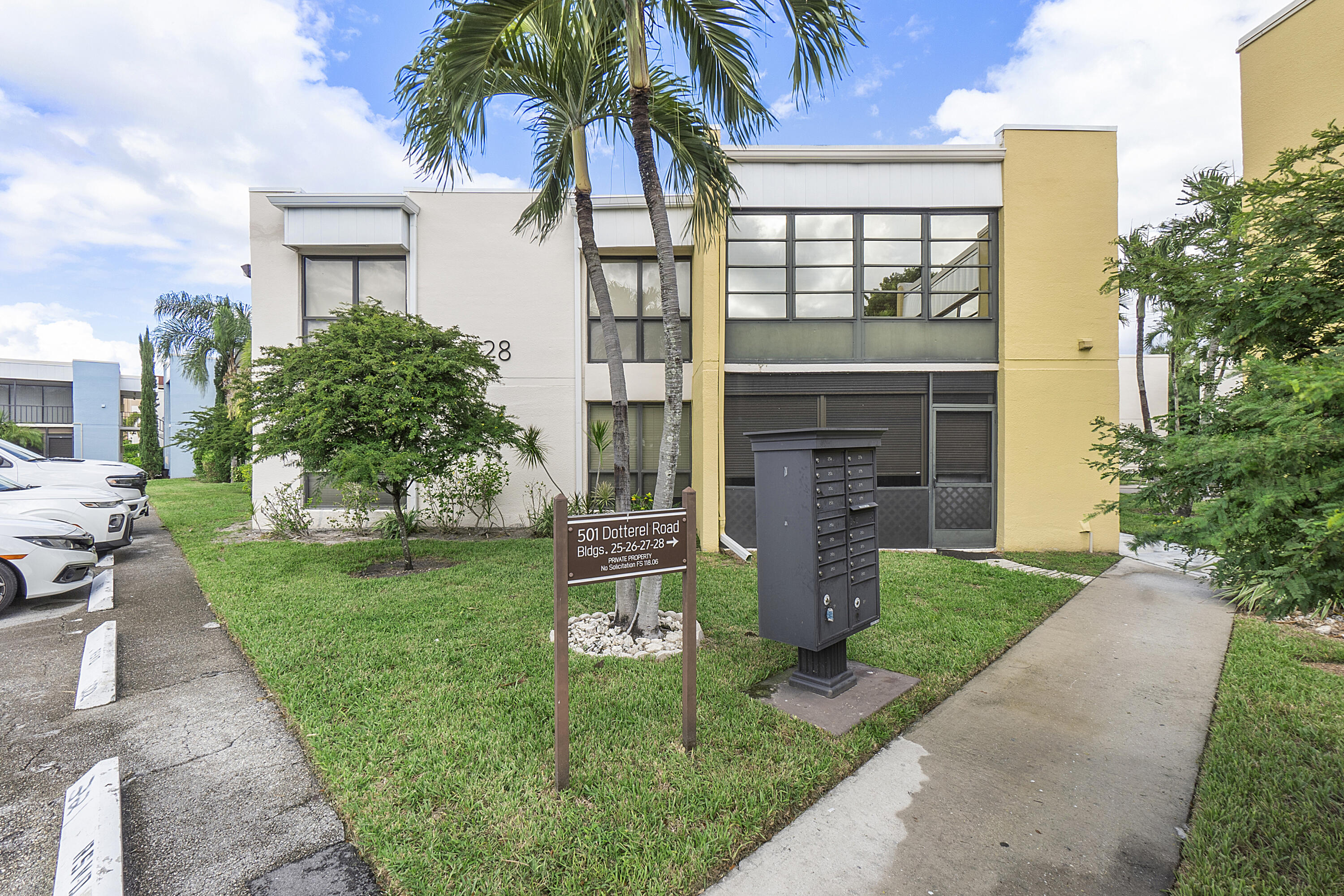 Property for Sale at 501 Dotterel Road 28D, Delray Beach, Palm Beach County, Florida - Bedrooms: 2 
Bathrooms: 2  - $280,000