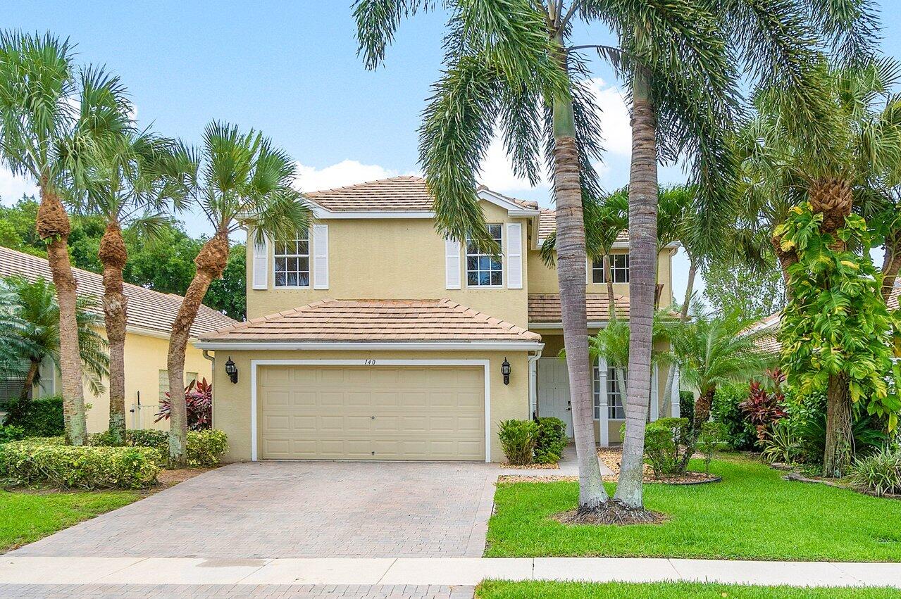 Photo 1 of 140 Canterbury Place, Royal Palm Beach, Florida, $649,000, Web #: 10997164