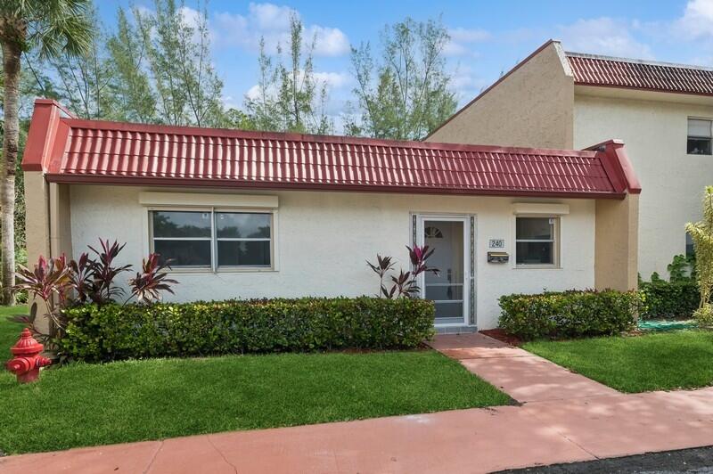 Property for Sale at 240 Lake Frances Drive, West Palm Beach, Palm Beach County, Florida - Bedrooms: 2 
Bathrooms: 2  - $279,000