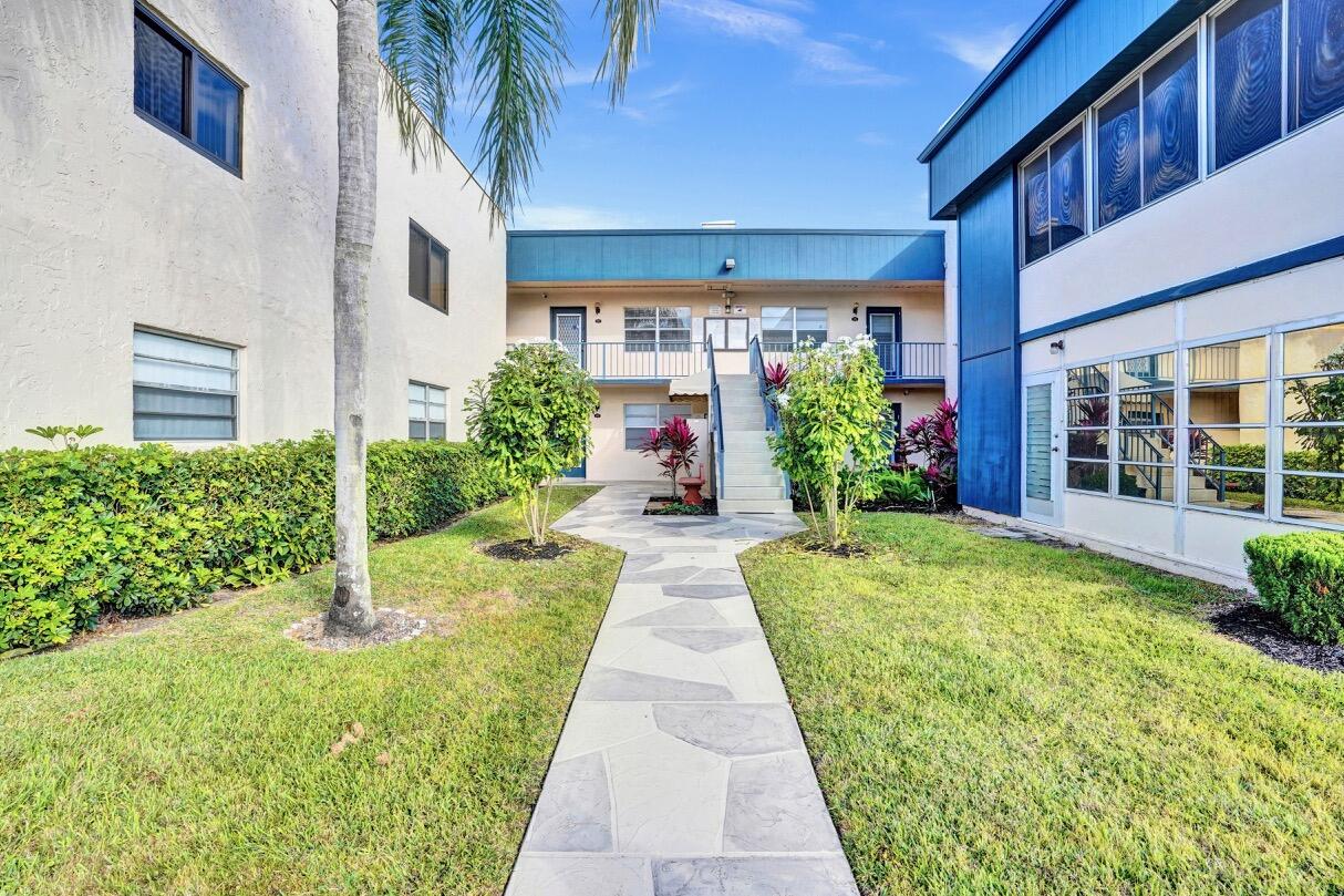 155 Flanders D, Delray Beach, Palm Beach County, Florida - 2 Bedrooms  
2 Bathrooms - 