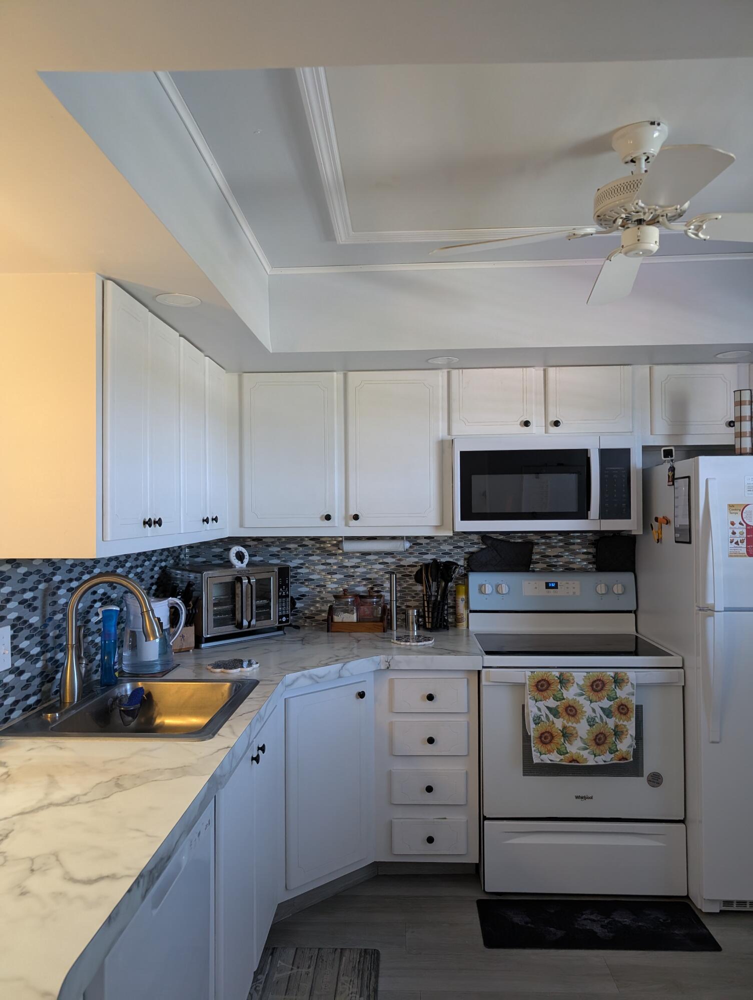 Property for Sale at 130 Ne 26th Avenue 4010, Boynton Beach, Palm Beach County, Florida - Bedrooms: 2 
Bathrooms: 2  - $174,900
