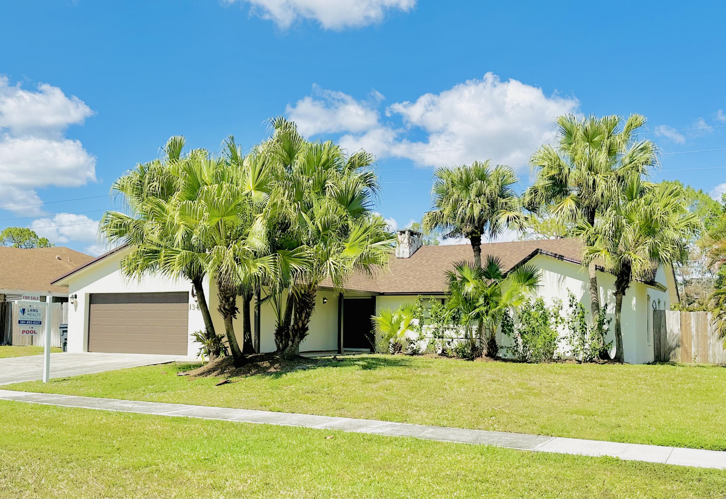 13434 Columbine Avenue, Wellington, Palm Beach County, Florida - 4 Bedrooms  
2 Bathrooms - 