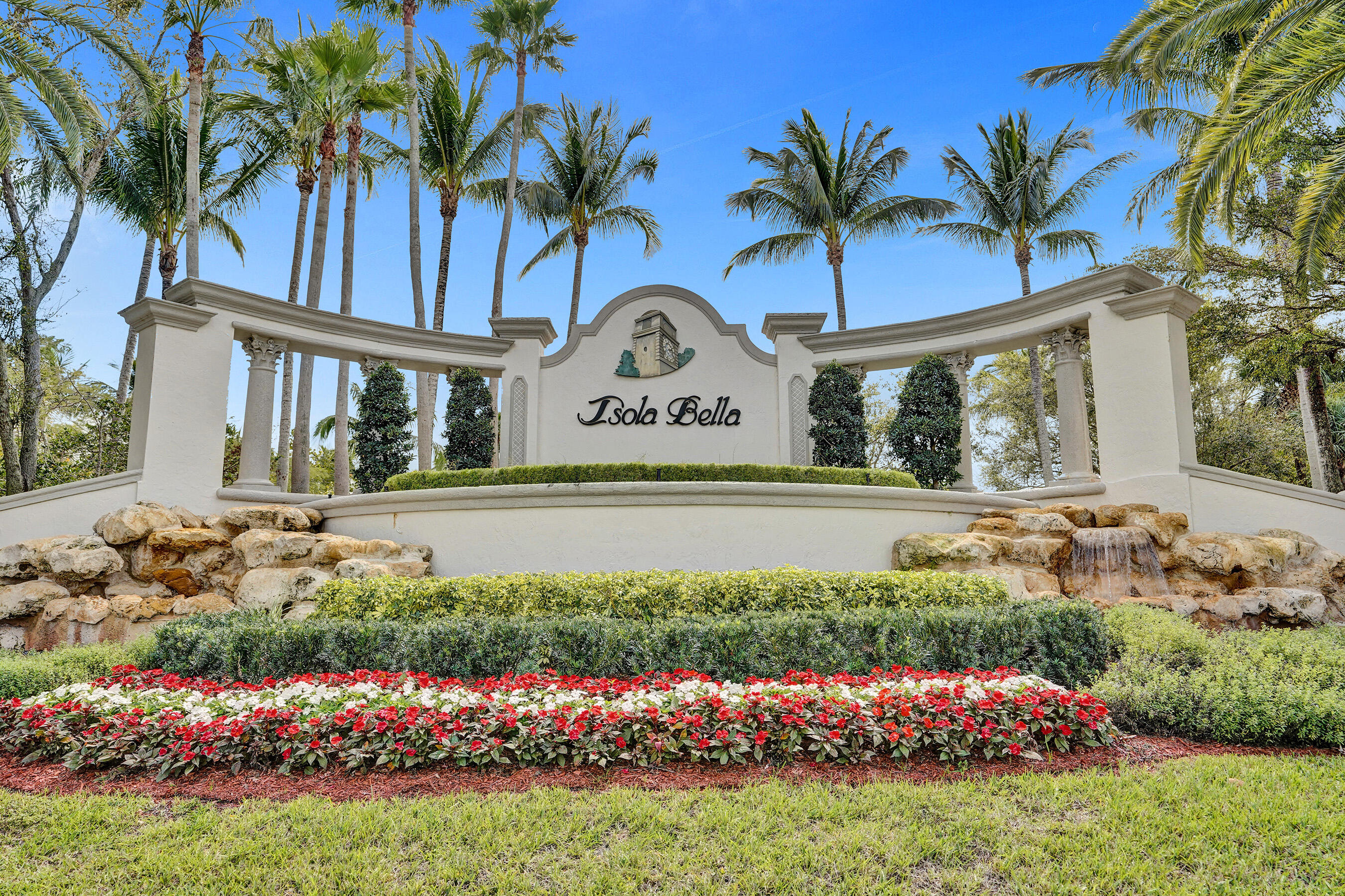 Property for Sale at 7247 Via Leonardo, Lake Worth, Palm Beach County, Florida - Bedrooms: 4 
Bathrooms: 3  - $715,000