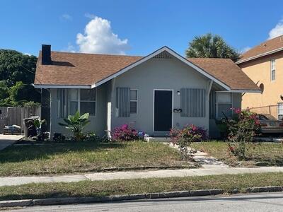 3405 Pinewood Avenue, West Palm Beach, Palm Beach County, Florida - 3 Bedrooms  
1.5 Bathrooms - 