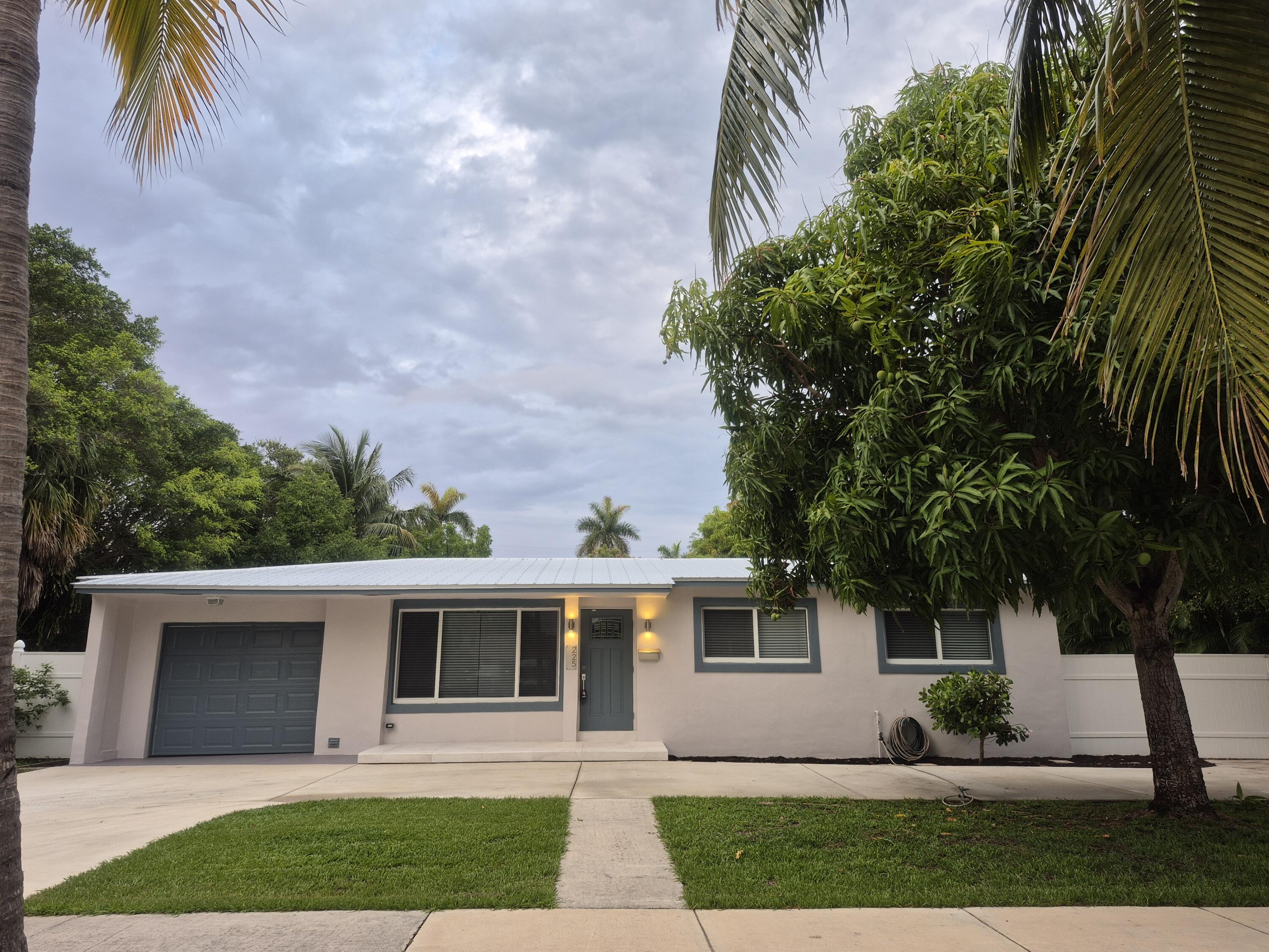 Property for Sale at 225 Park Avenue, Lake Park, Palm Beach County, Florida - Bedrooms: 3 
Bathrooms: 2  - $630,000