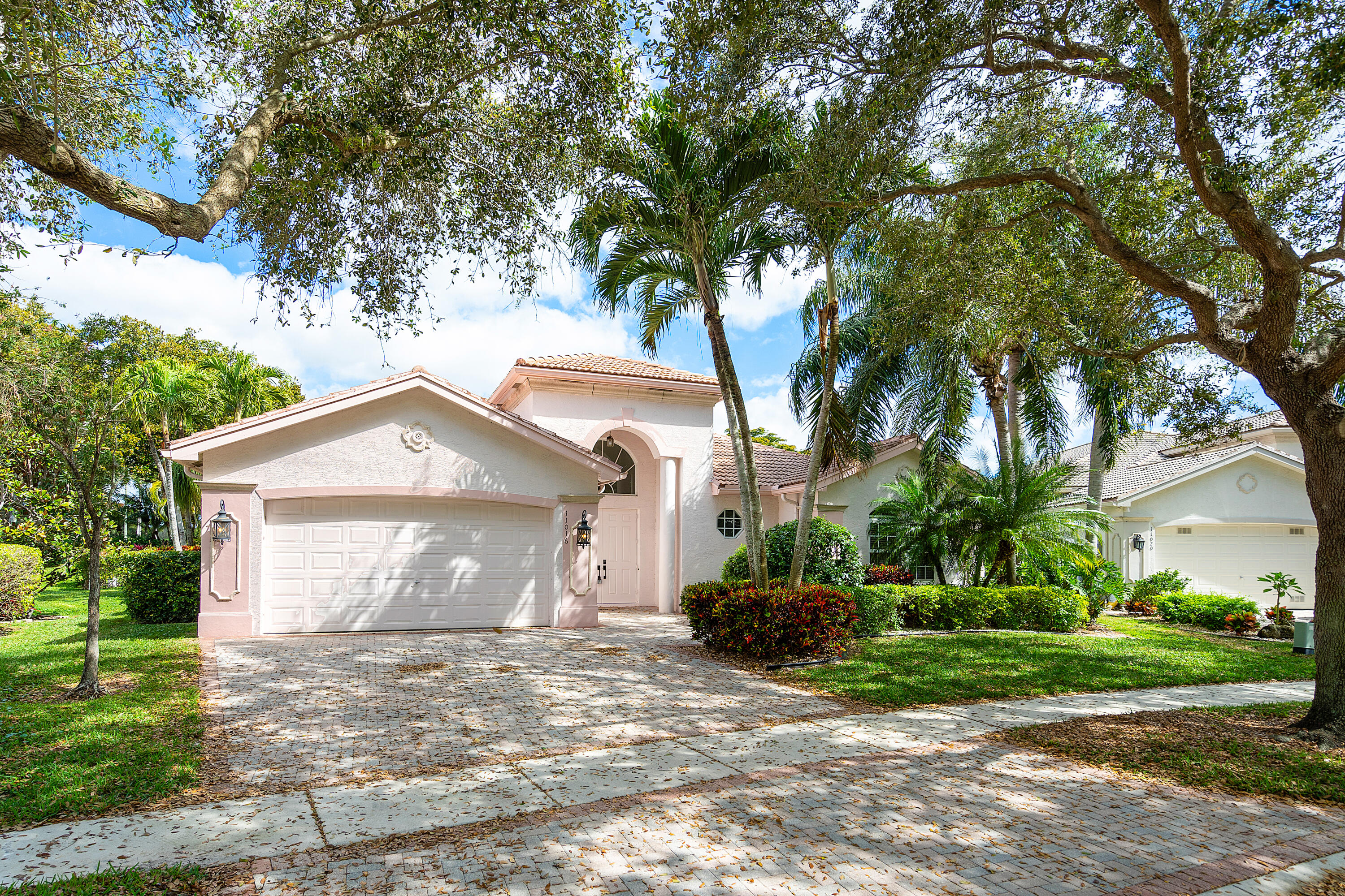 Photo 1 of 11016 Malaysia Circle, Boynton Beach, Florida, $720,000, Web #: 10945216