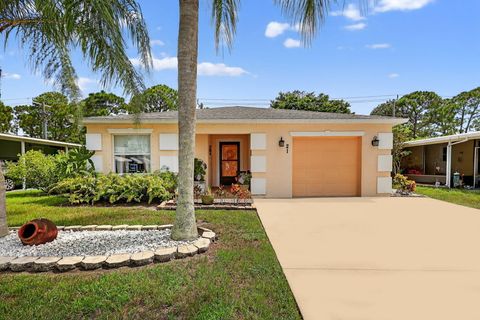Photo of 21 Vista De Laguna, Fort Pierce, FL 34951 (MLS # RX-11114317)