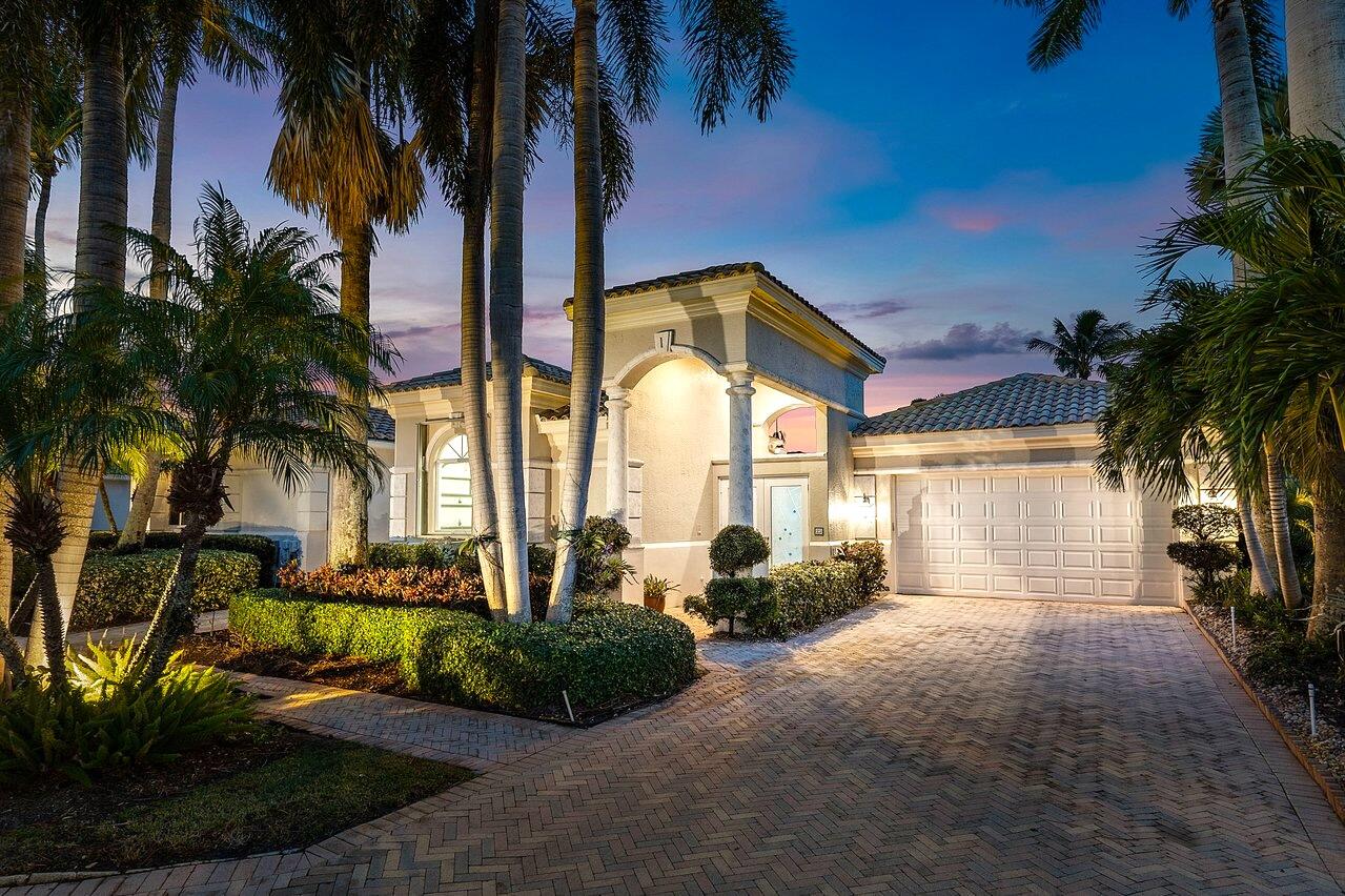 Property for Sale at 23 Island Drive, Boynton Beach, Palm Beach County, Florida - Bedrooms: 4 
Bathrooms: 4  - $1,395,000