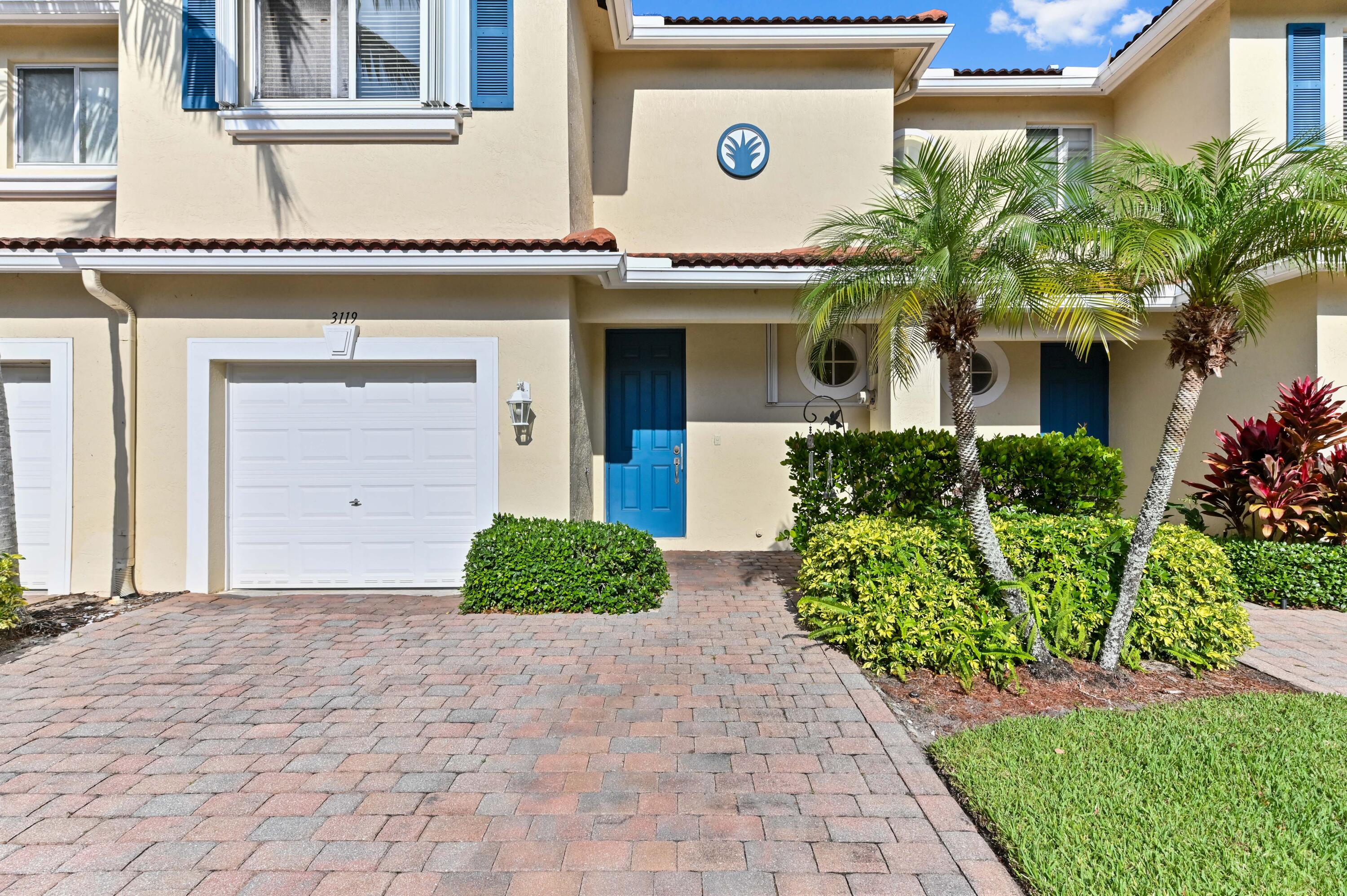 3119 N Evergreen Circle, Boynton Beach, Palm Beach County, Florida - 3 Bedrooms  
2.5 Bathrooms - 