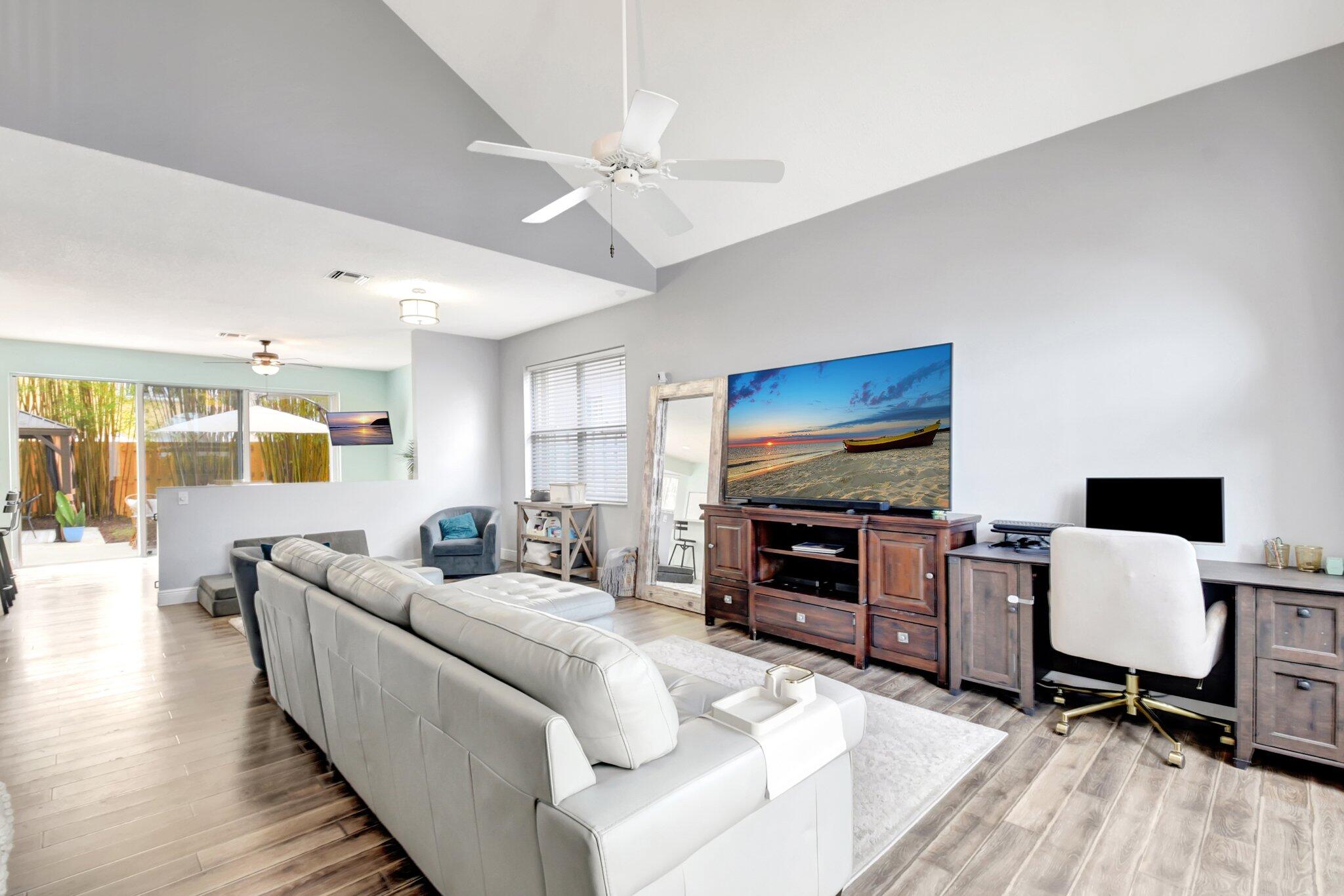 Property for Sale at 7989 Lakewood Cove Court, Lake Worth, Palm Beach County, Florida - Bedrooms: 3 
Bathrooms: 2.5  - $485,000