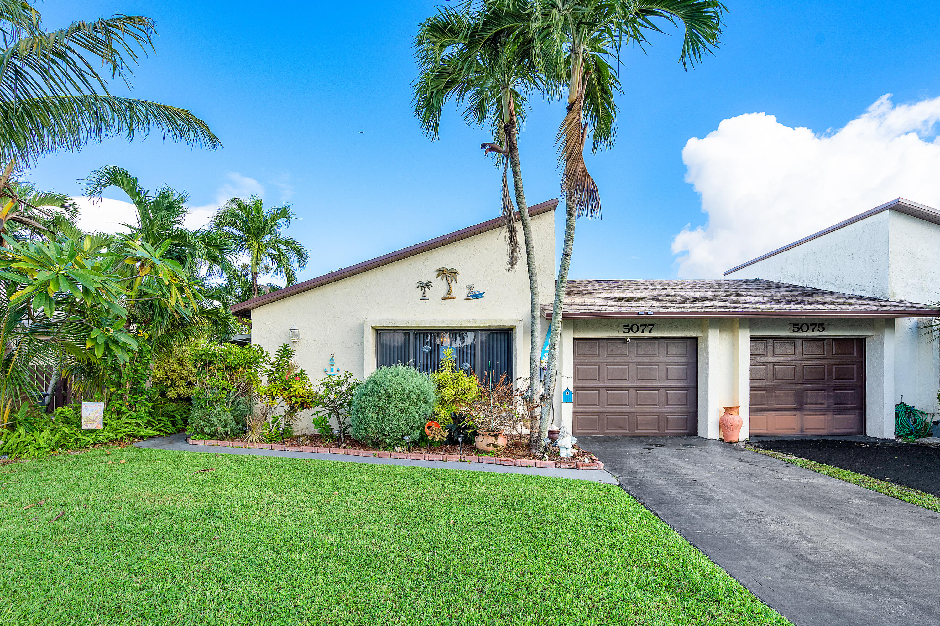 Property for Sale at 5077 Minto Road, Boynton Beach, Palm Beach County, Florida - Bedrooms: 2 
Bathrooms: 2  - $299,900