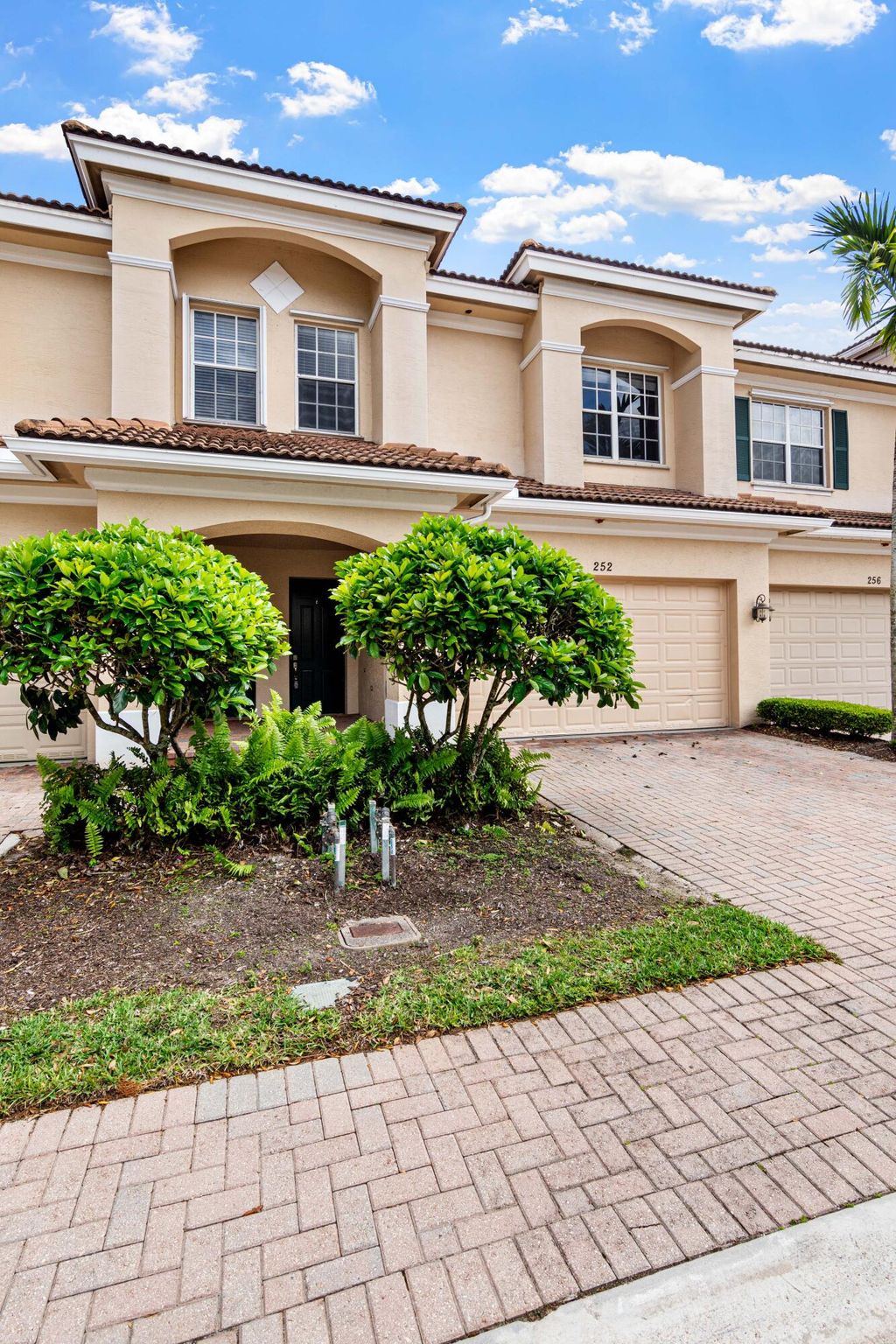Photo of 252 SW Otter Run Place, Stuart, FL 34997 (MLS # RX-11077588)