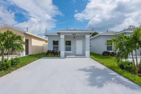 Photo of 2831 Saranac Avenue, West Palm Beach, FL 33409 (MLS # RX-11128145)