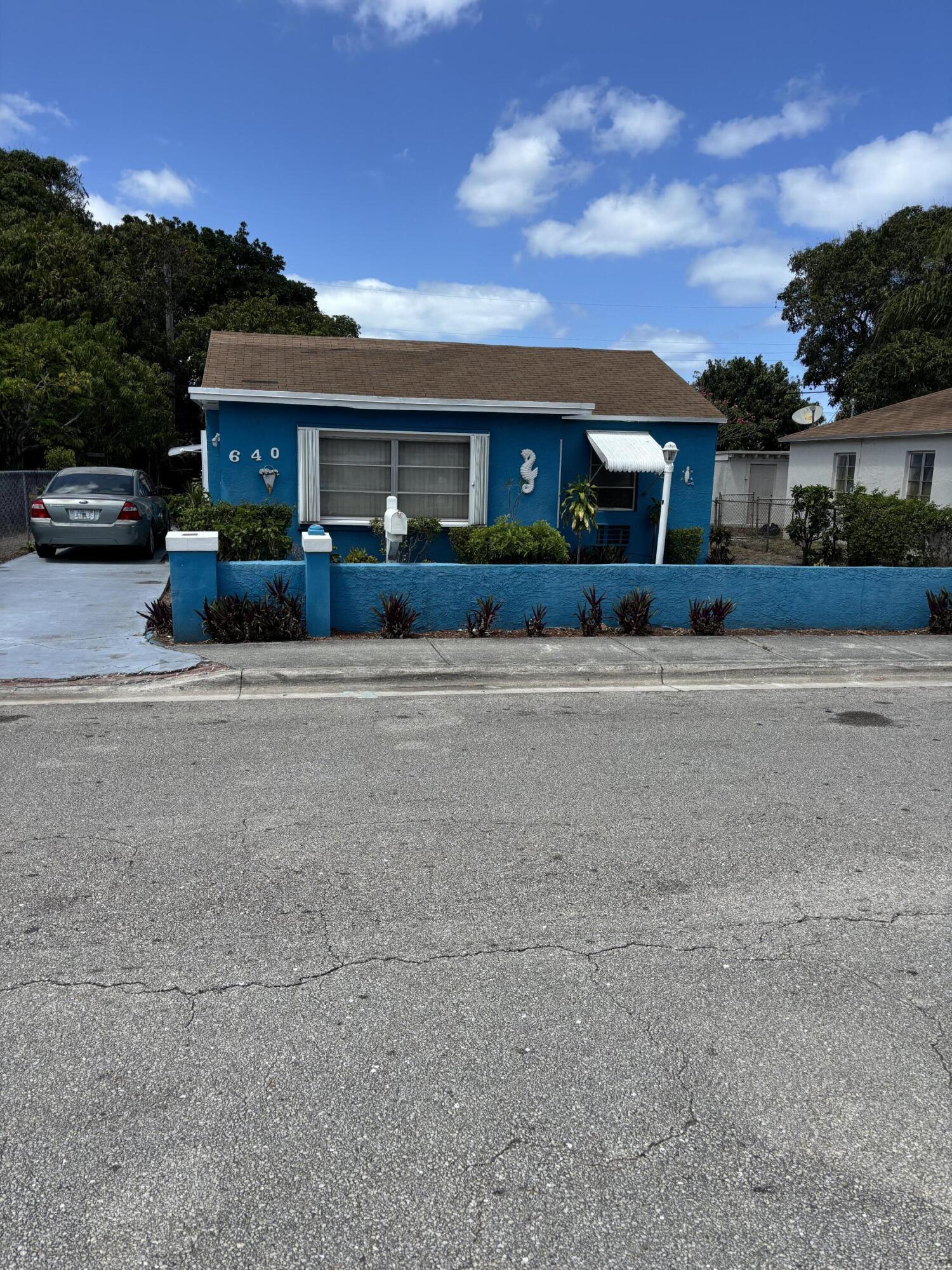Property for Sale at 640 W 2nd Street, Riviera Beach, Palm Beach County, Florida - Bedrooms: 3 
Bathrooms: 2  - $280,000