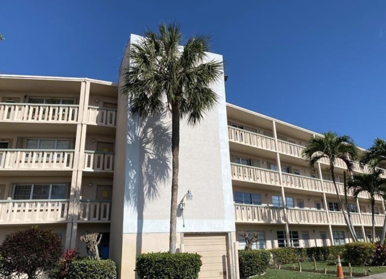 456 Southampton C, West Palm Beach, Palm Beach County, Florida - 1 Bedrooms  
1.5 Bathrooms - 