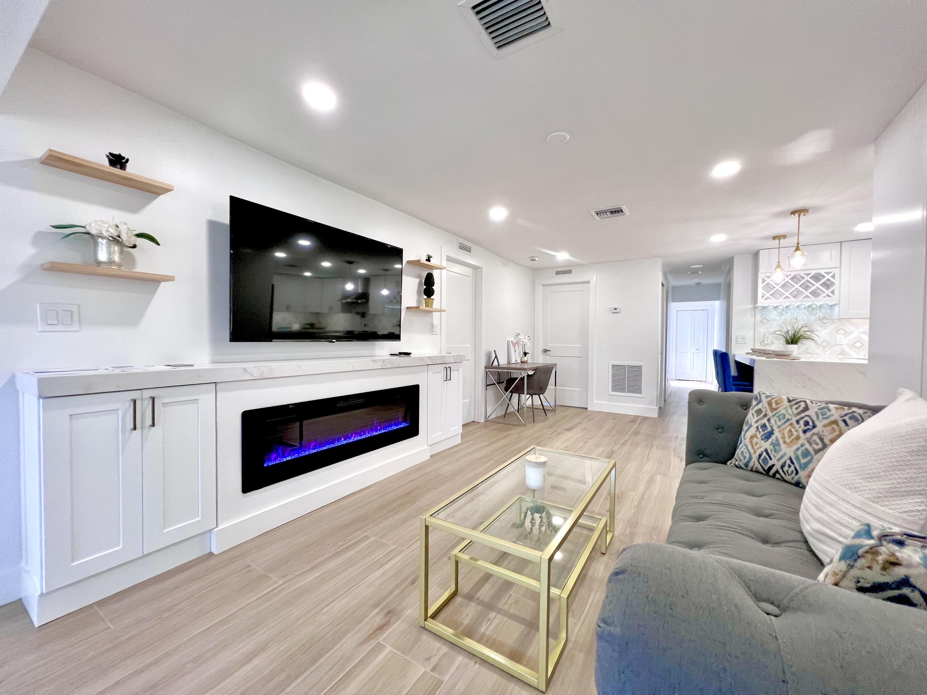 118 Sw 9th Avenue, Delray Beach, Palm Beach County, Florida - 4 Bedrooms  
2 Bathrooms - 
