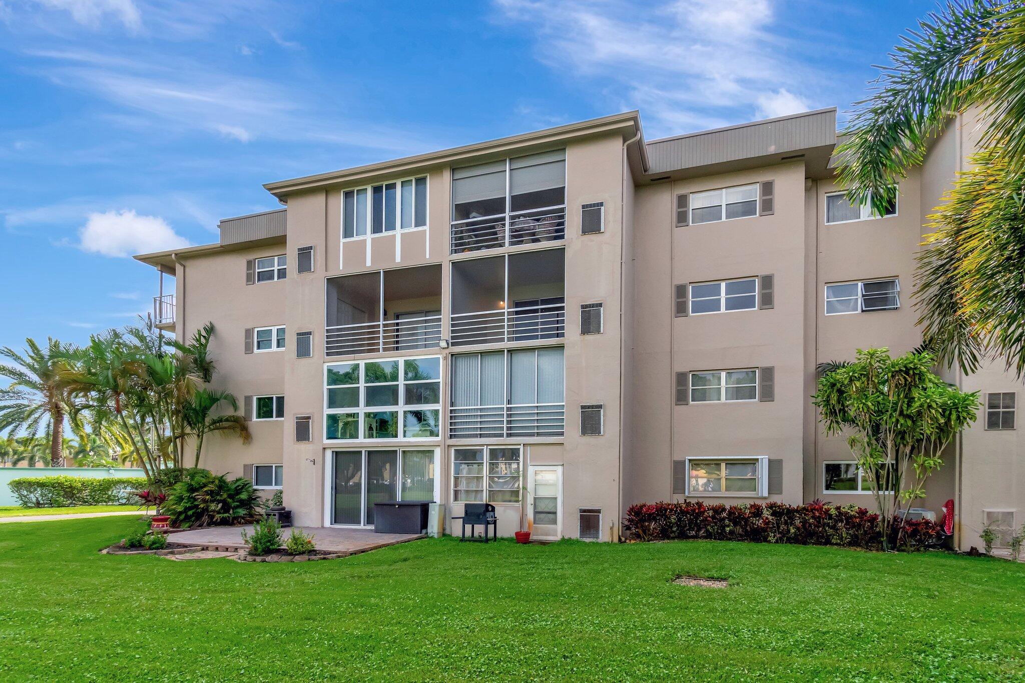 2300 Ne 1st 3070 Lane 3070, Boynton Beach, Palm Beach County, Florida - 2 Bedrooms  
2 Bathrooms - 