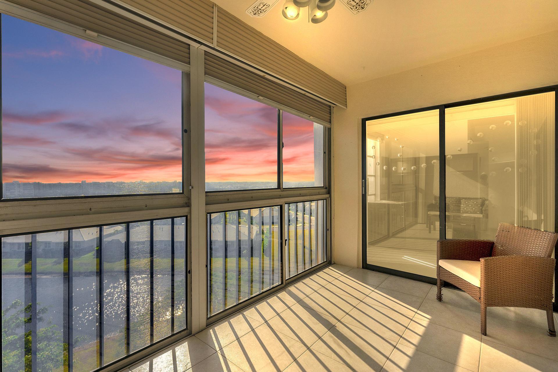 7076 Huntington Lane 806, Delray Beach, Palm Beach County, Florida - 2 Bedrooms  
2 Bathrooms - 