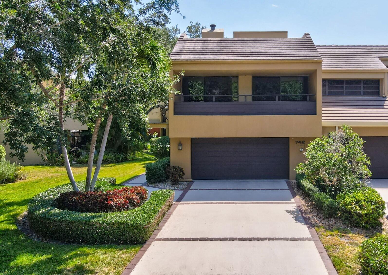 Property for Sale at 742 St Albans Drive, Boca Raton, Palm Beach County, Florida - Bedrooms: 3 
Bathrooms: 2.5  - $599,000