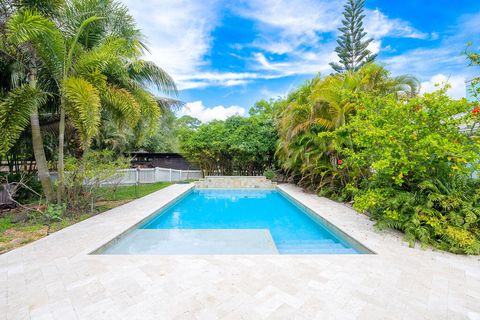 Photo of 16215 121st Terrace N, Jupiter, FL 33478 (MLS # RX-11106899)