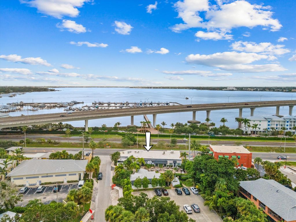 Photo of 514 NW Dixie Highway, Stuart, FL 34994 (MLS # RX-11108035)