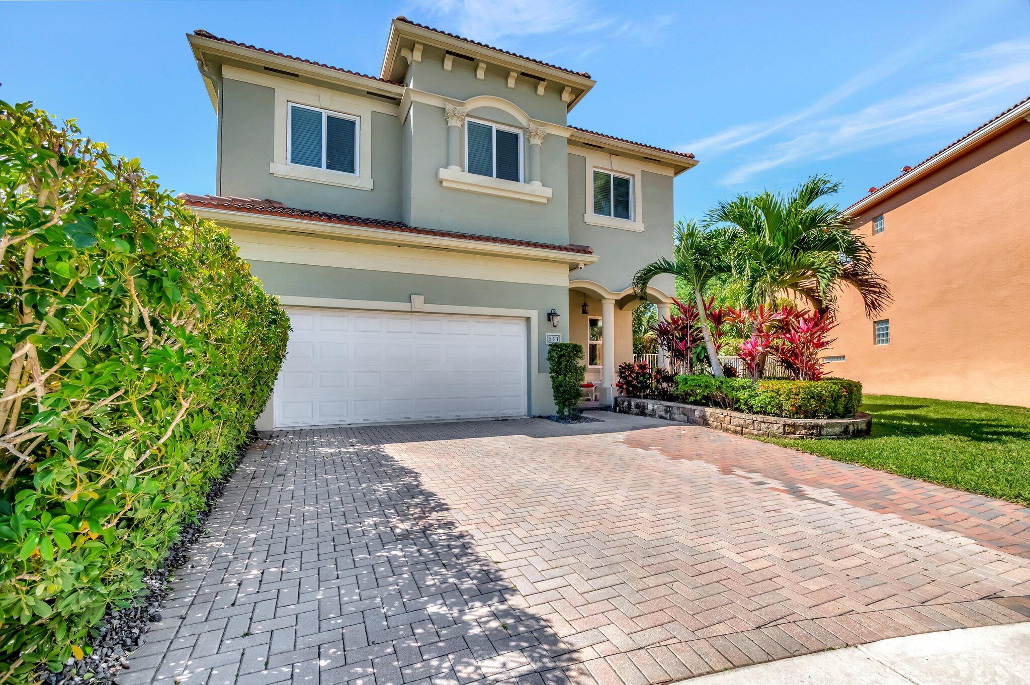 Property for Sale at 553 Gazetta Way, West Palm Beach, Palm Beach County, Florida - Bedrooms: 5 
Bathrooms: 3.5  - $750,000