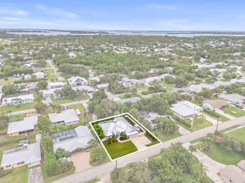Photo of 5139 SE Horseshoe Point Road, Stuart, FL 34997 (MLS # RX-11122686)