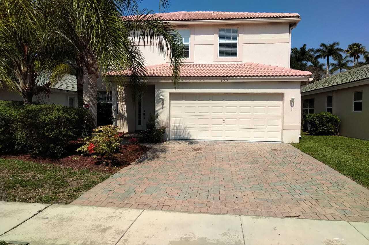Property for Sale at 4097 Bluff Harbor Way, Wellington, Palm Beach County, Florida - Bedrooms: 4 
Bathrooms: 2.5  - $620,000