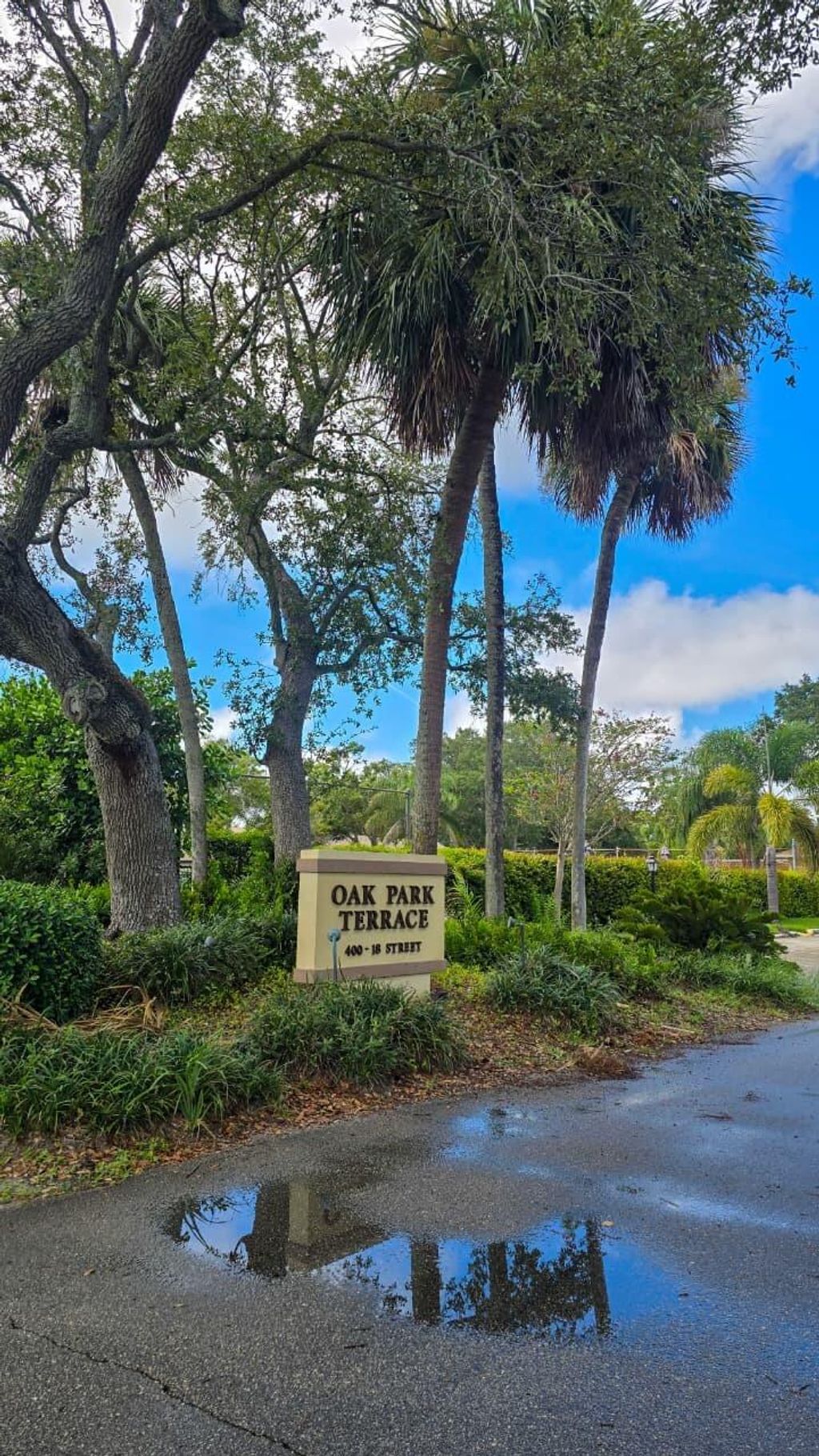 Photo of 400 18th Street #D-1, Vero Beach, FL 32960 (MLS # RX-11123134)