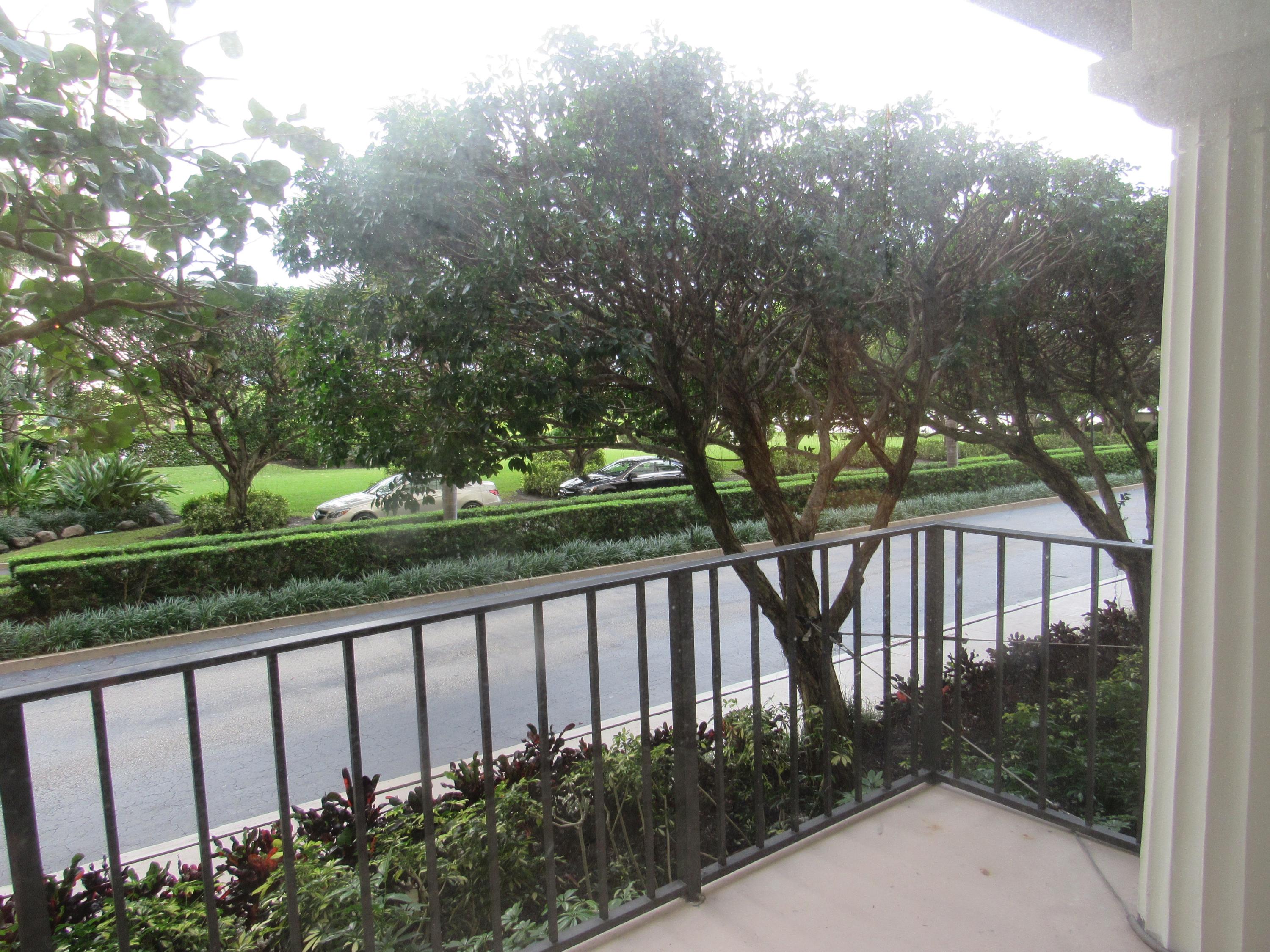 Photo 1 of 1801 S Flagler Drive 105, West Palm Beach, Florida, $290,000, Web #: 10281519