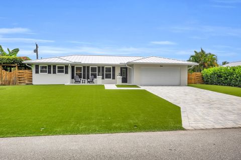 Photo of 11 SE Splitrail Circle, Jupiter, FL 33469 (MLS # RX-11105325)
