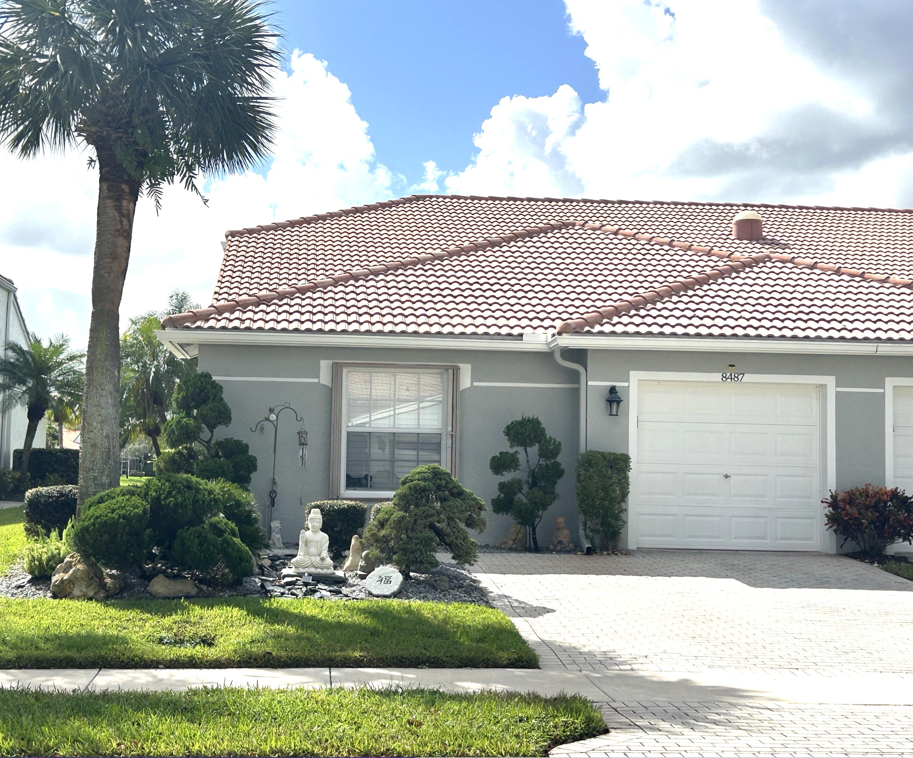 8487 Logia Circle, Boynton Beach, Palm Beach County, Florida - 3 Bedrooms  
2 Bathrooms - 