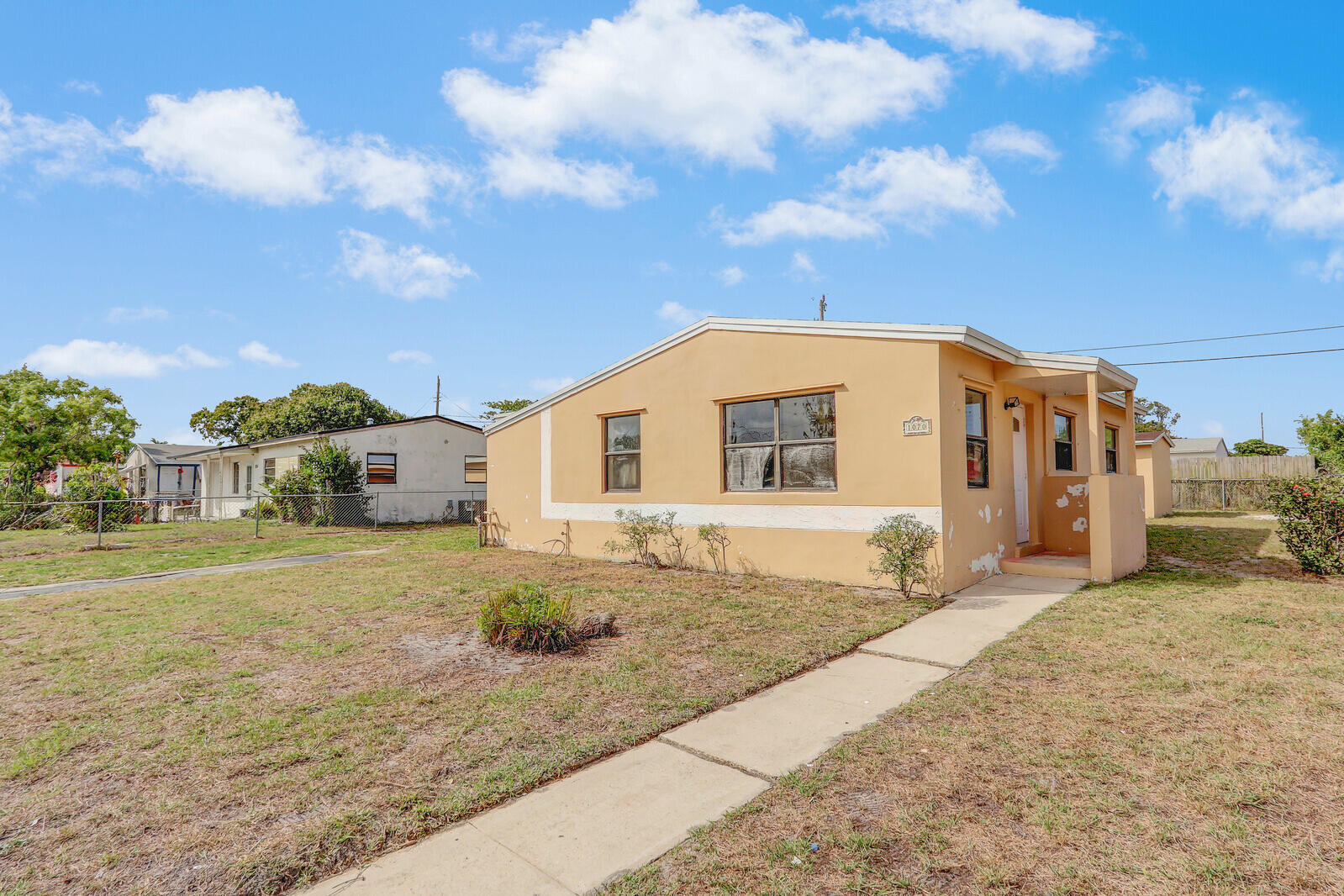Property for Sale at 1070 W 26th Court, Riviera Beach, Palm Beach County, Florida - Bedrooms: 4 
Bathrooms: 2  - $299,900