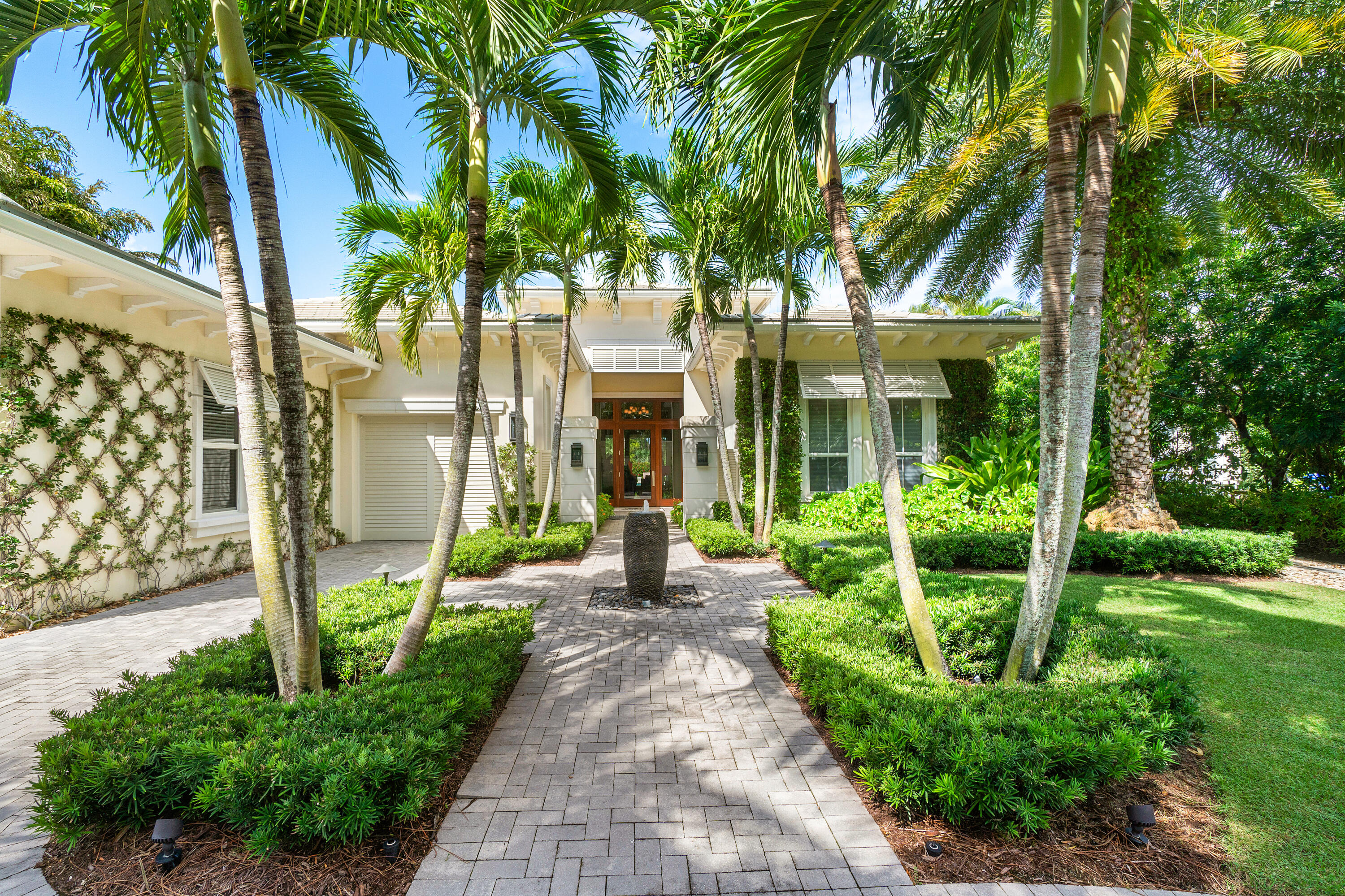 Property for Sale at 12133 Plantation Way, Palm Beach Gardens, Palm Beach County, Florida - Bedrooms: 4 
Bathrooms: 4.5  - $6,800,000