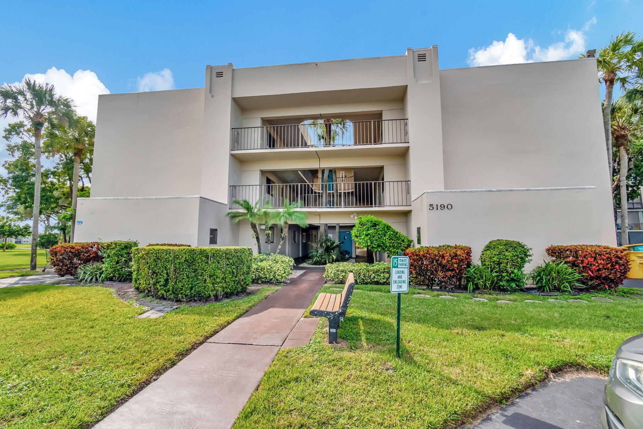 5190 Las Verdes Circle 202, Delray Beach, Palm Beach County, Florida - 2 Bedrooms  
2 Bathrooms - 