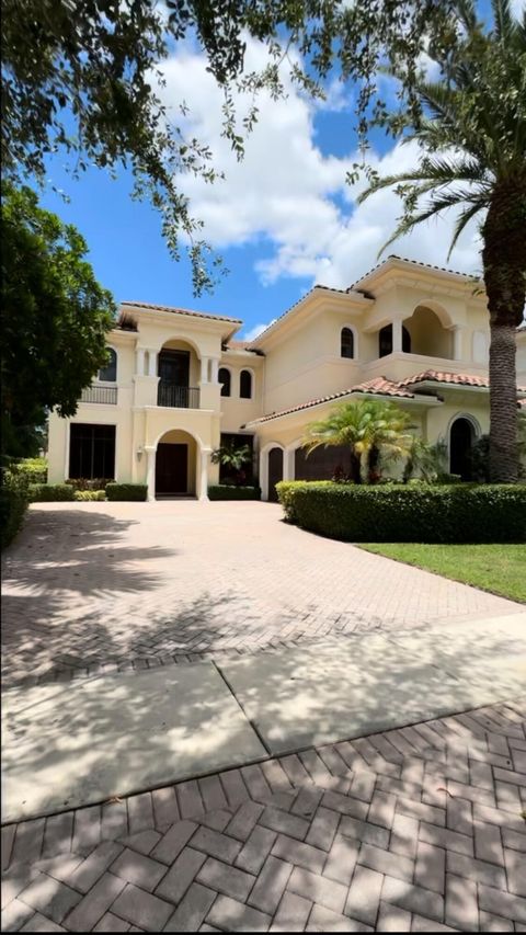 Photo of 9407 Bridgebrook Drive, Boca Raton, FL 33496 (MLS # RX-11129041)