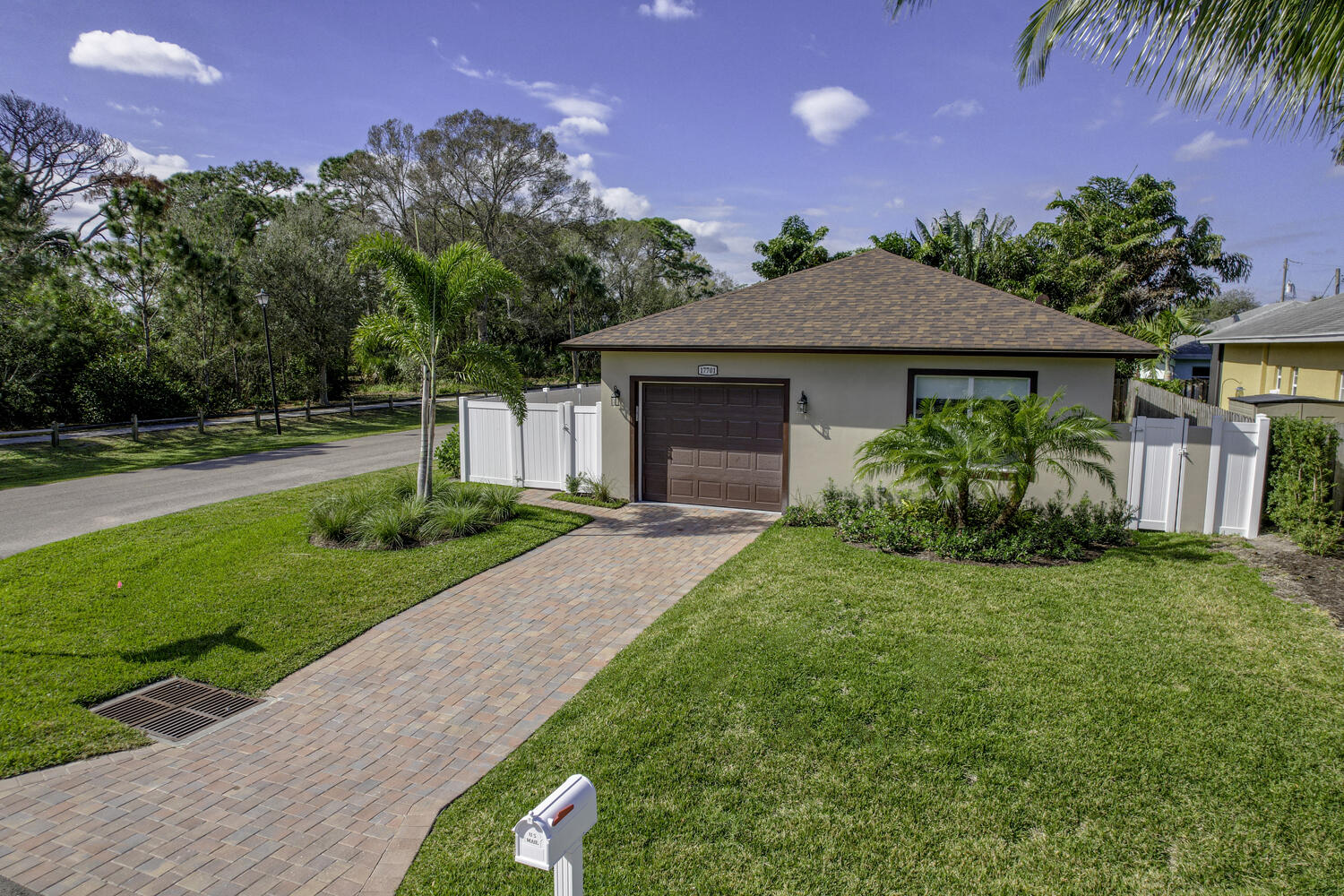 Photo 1 of 17701 Evangeline Avenue, Jupiter, Florida, $665,000, Web #: 11043975