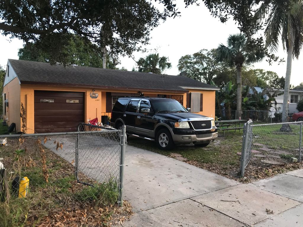 Photo of 1108 Mayflower Road, Fort Pierce, FL 34950 (MLS # RX-10856620)